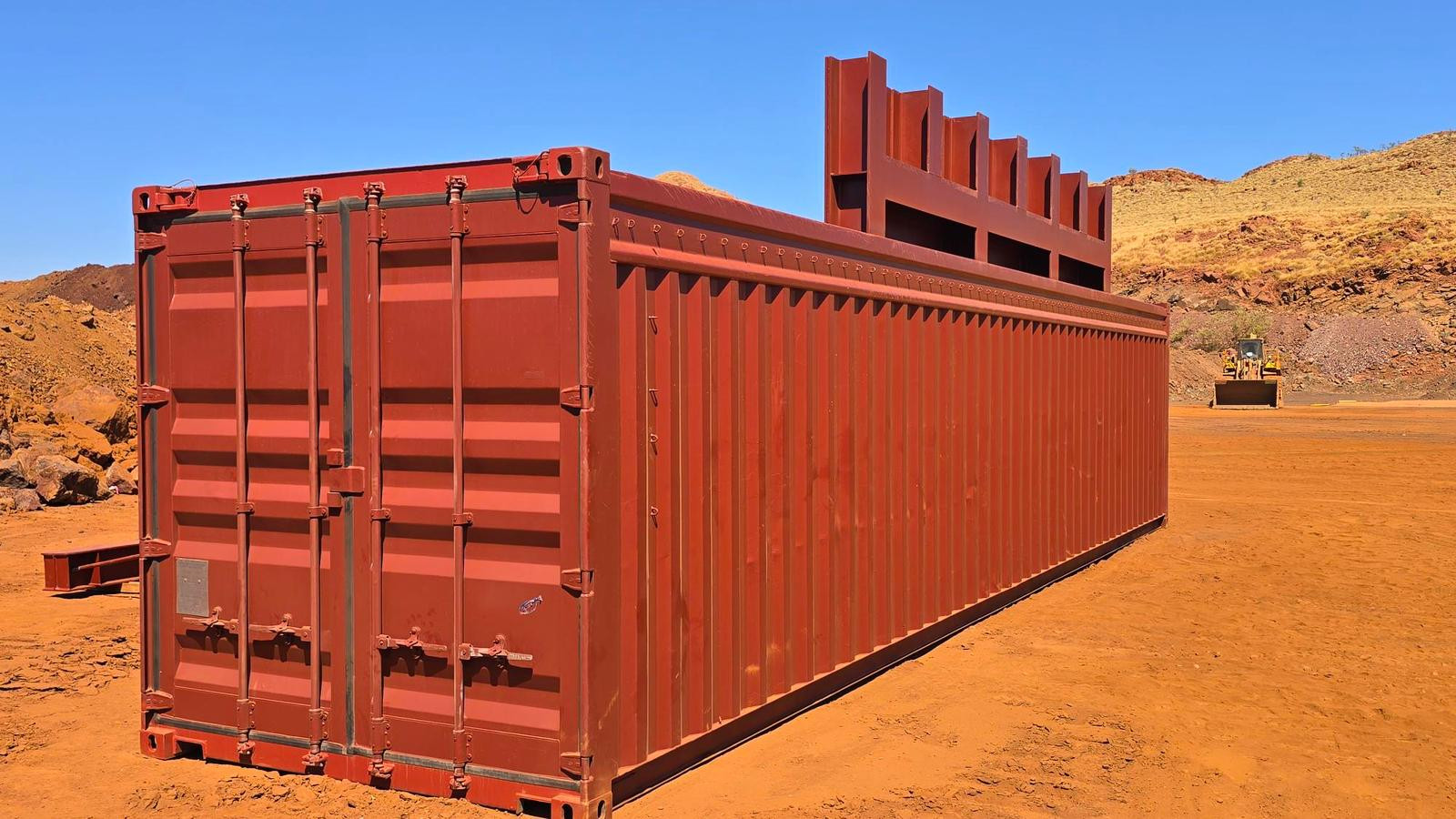 40' container ROM Wall - Rear